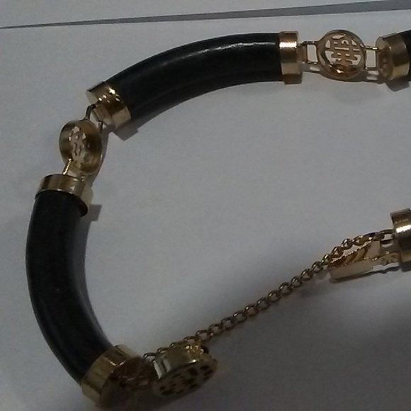 SOLD OUT - Jet Black Jade Bracelet - Picture 5 of 5